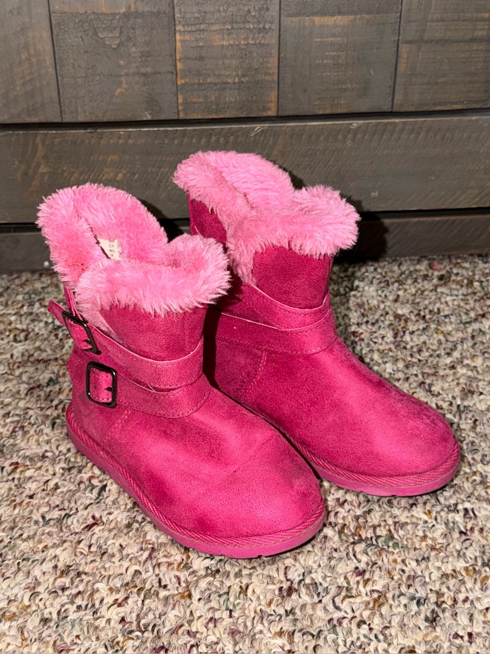 Girls size 9 boots Airwalk Airwalk Pink Fuzzy Faux-Suede Kids Boots